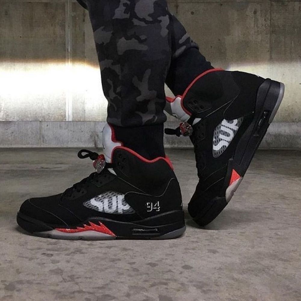 Air Jordan 5 Retro Supreme Black Red