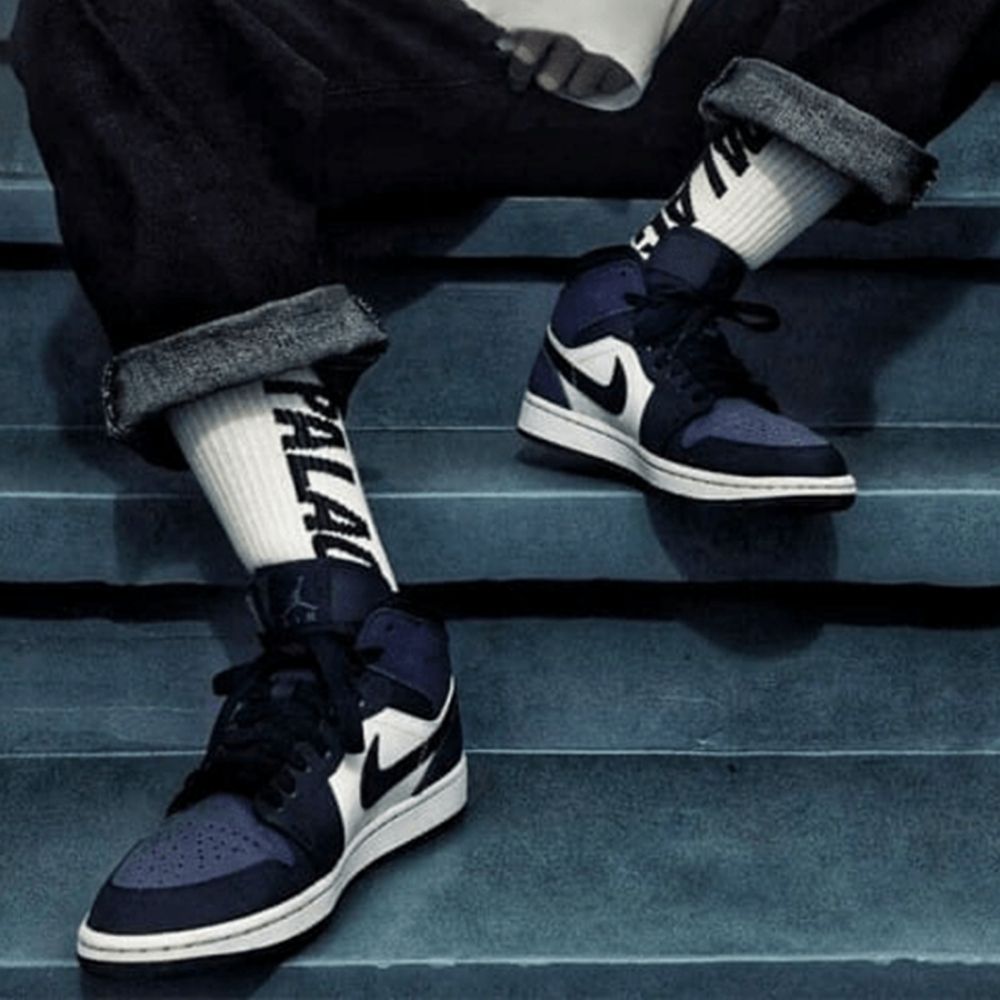 Air Jordan 1 Mid Obsidian Purple White