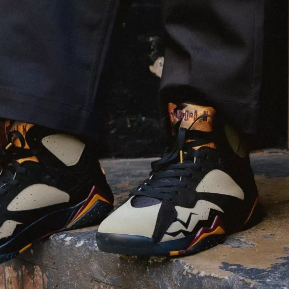 Air Jordan 7 Retro Black Olive