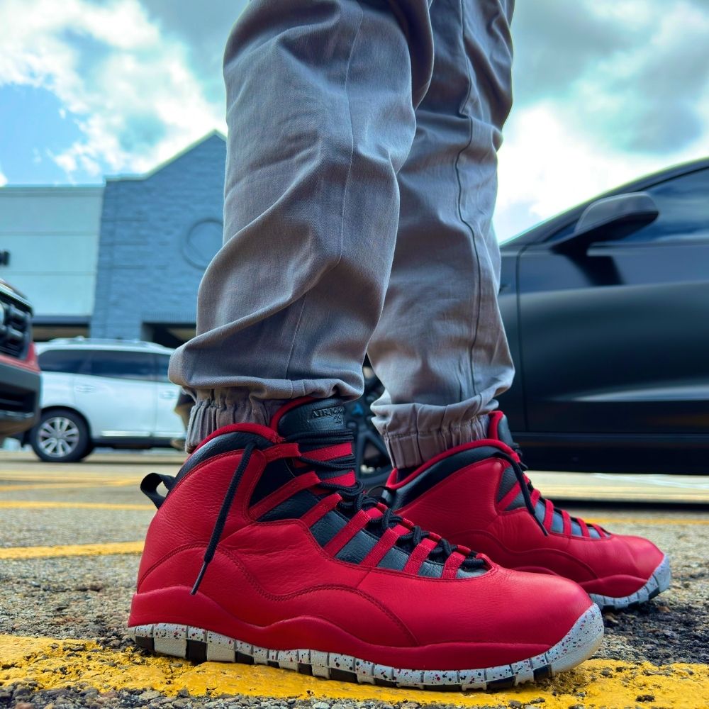 Air Jordan 10 Retro Bulls Over Broadway Red Black
