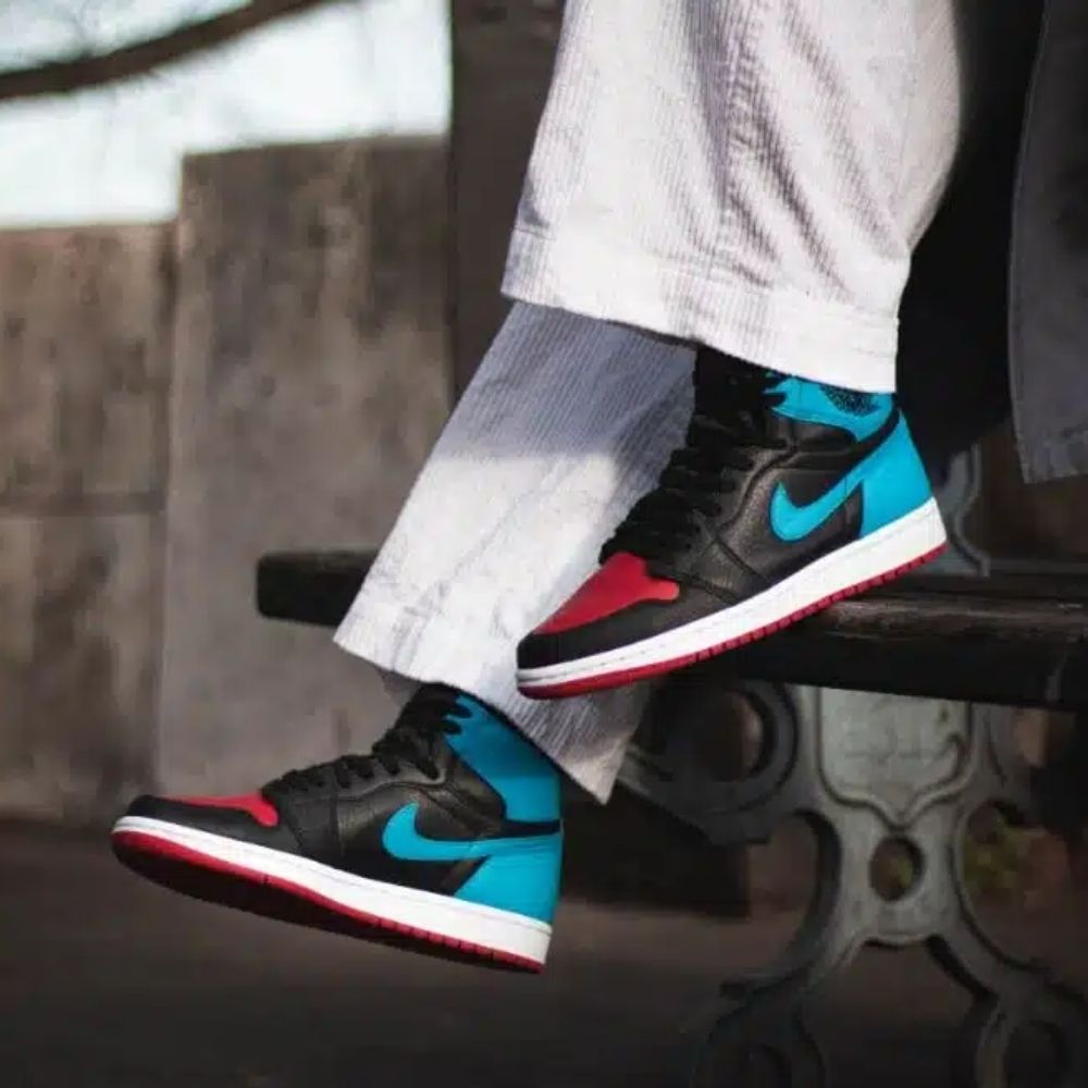 Air Jordan 1 Retro High UNC To Chicago