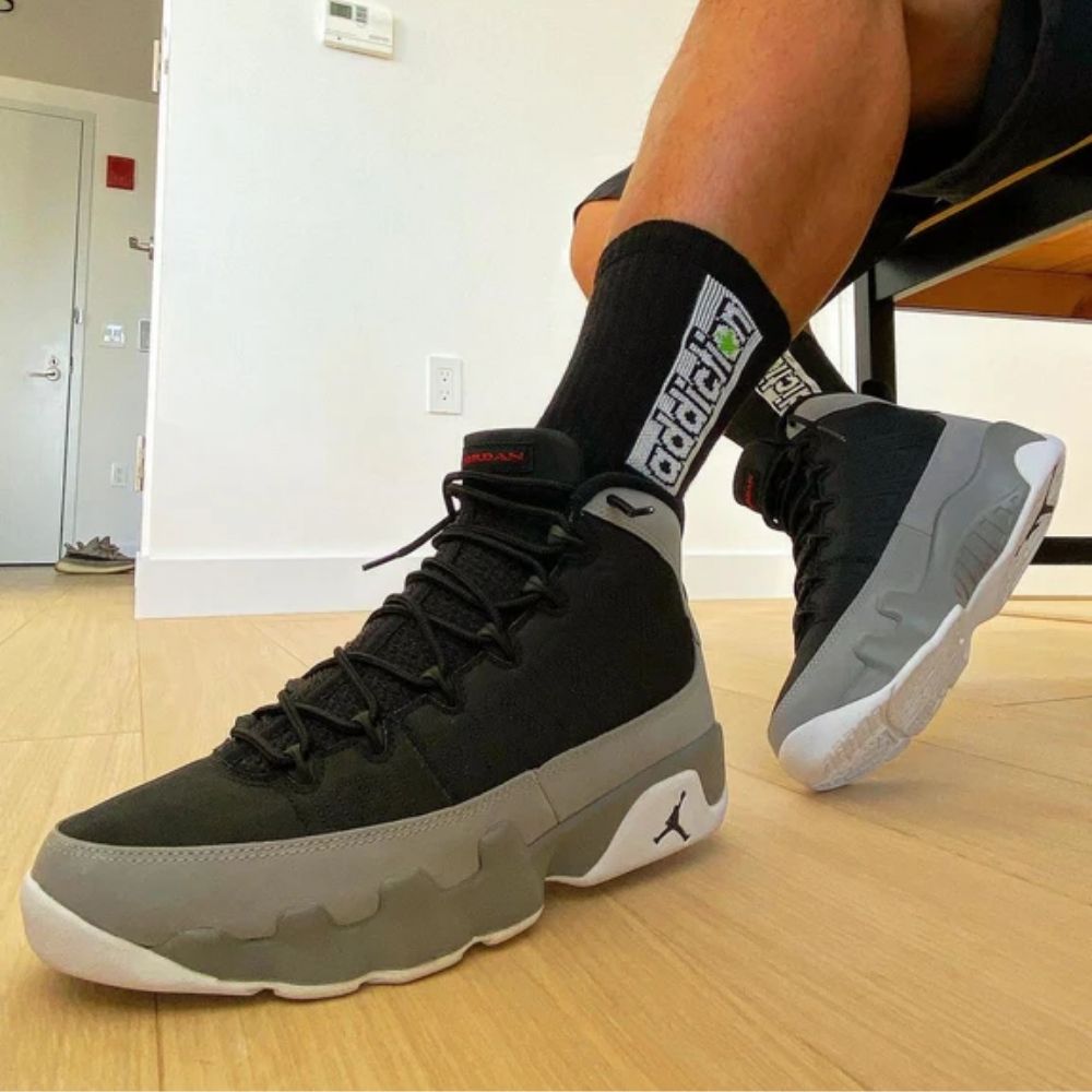 Air Jordan 9 Retro Particle Grey
