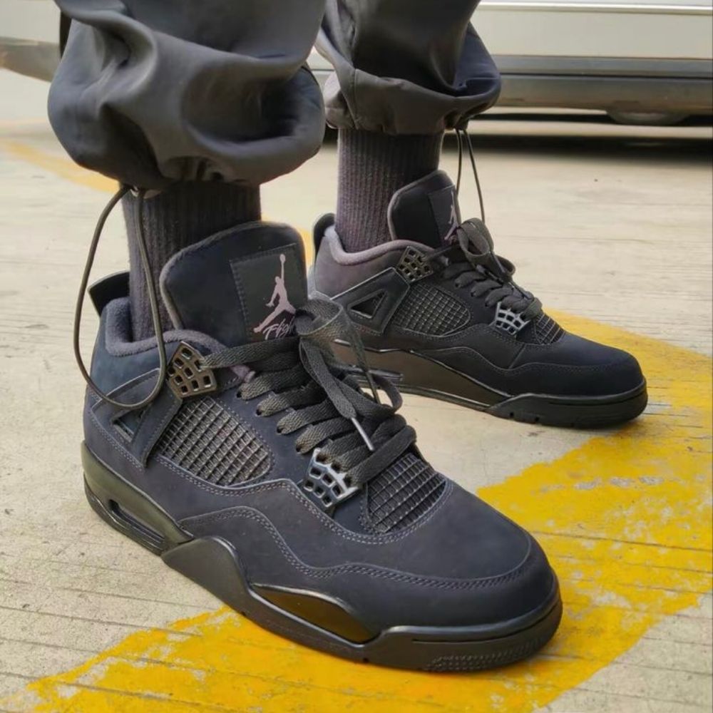 Air Jordan 4 Retro Black Cat