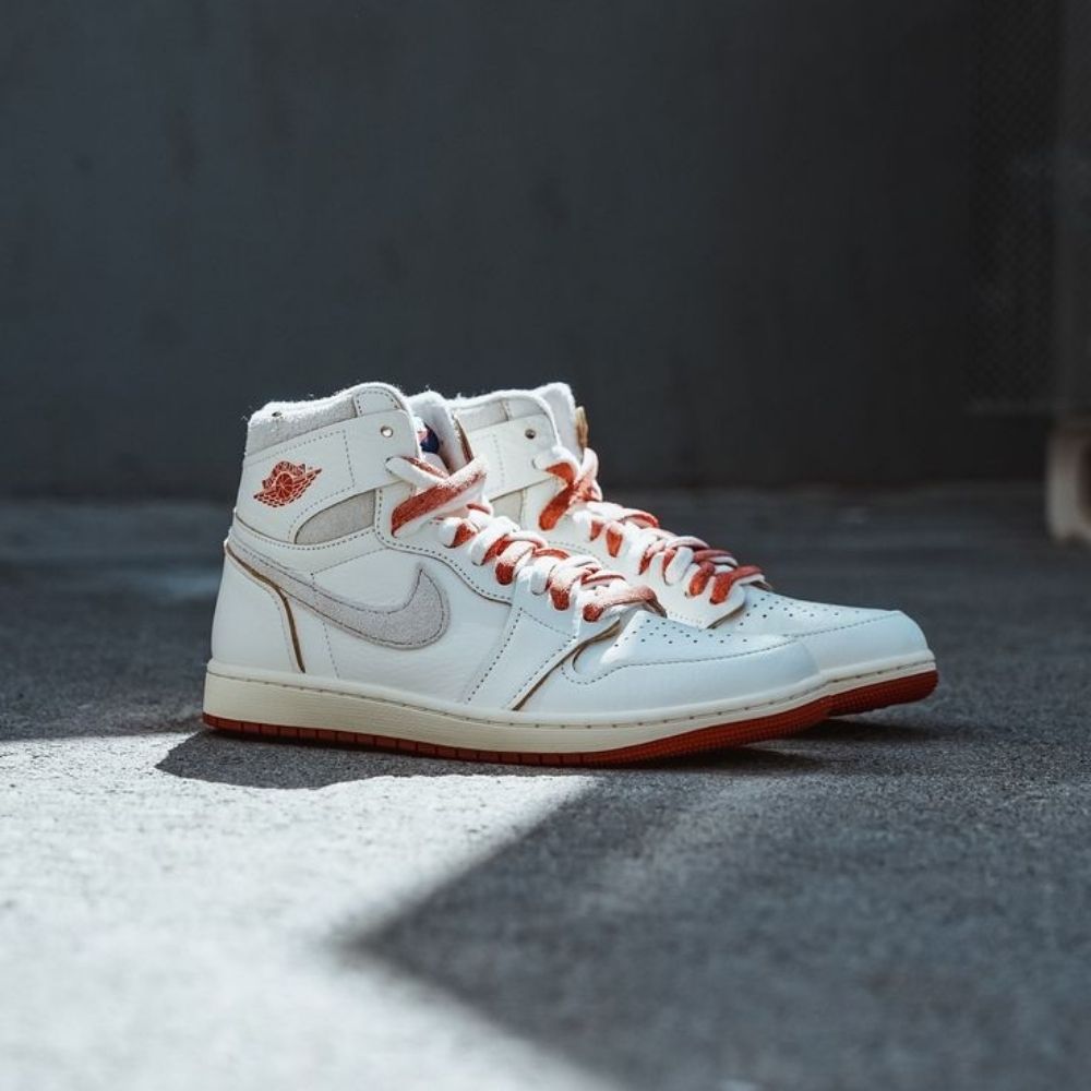 Air Jordan 1 Rare Air Cinnaba Sail Light Bone